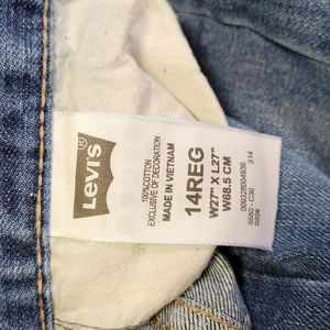 Levi's